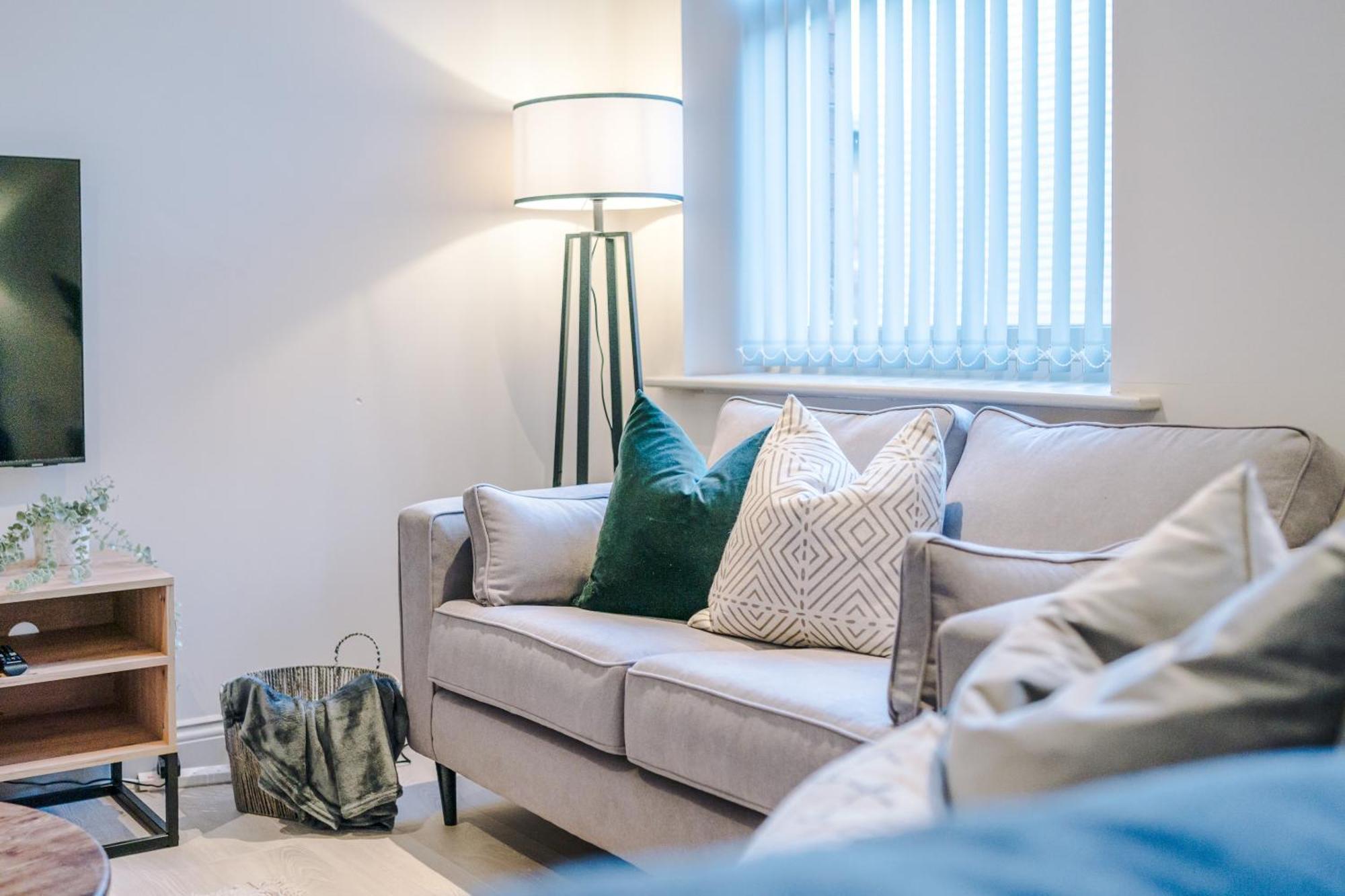 Apartment Designer In Leeds Sleeps 6