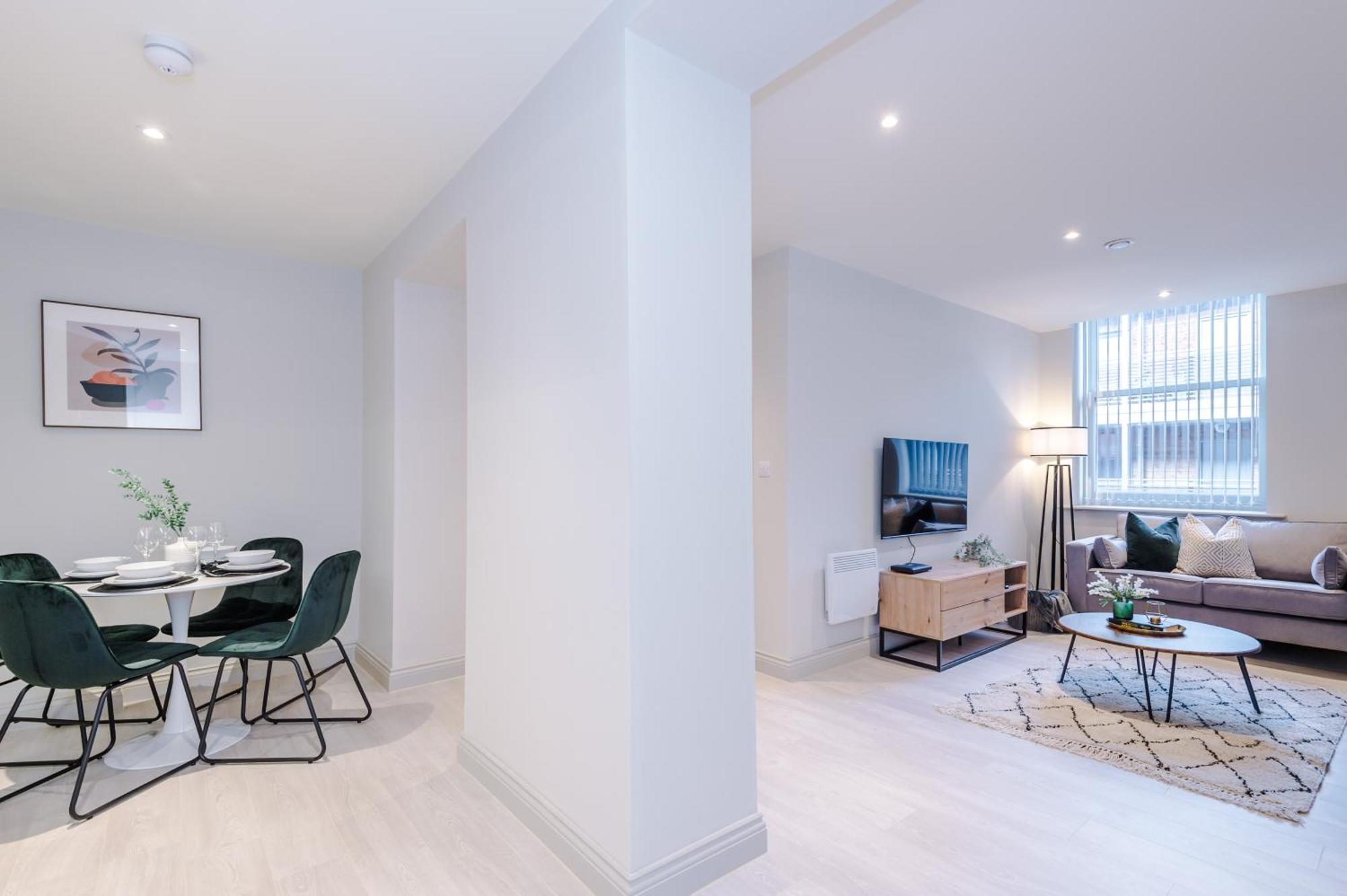 Designer In Leeds Sleeps 6 Leeds (West Yorkshire)